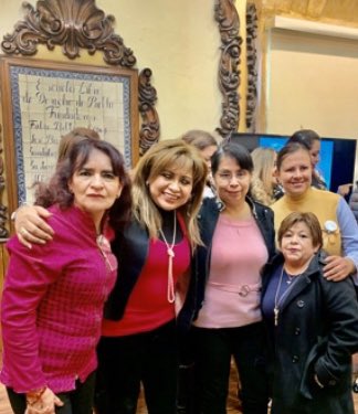 rosalbavp's tweet photo. En la conmemoración del 66 aniversario del #voto 🗳 de las #mujeres en #Mexico en el #foro convocado por @puebla_red La #RedPlural de #Mujeres con sede en la @ELDPuebla #Puebla @mundomujeres @SocorroQuezadaT @MarinaCortesTo1 @Viriloz @MaricelaPichon @MarinaCortesTo1 https://t.co/qZSTbk61os