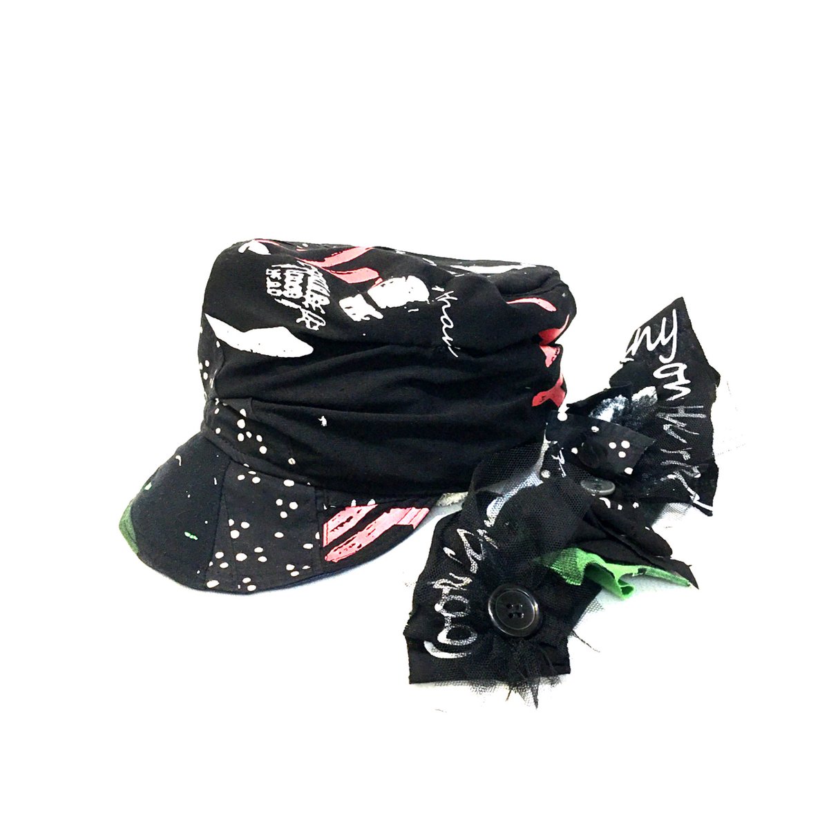 kaya1209's tweet image. new brand ✨
   帽子デザイナー＊tsuBomi＊
〜本日 新作の入荷です

(内径60㎝程)
"装飾は取り外し可"

通販も対応しております♪
#patchworkcap #ライブ #衣装 #リメイク好きな人と繋がりたい #帽子好きの人と繋がりたい #帽子デザイナー