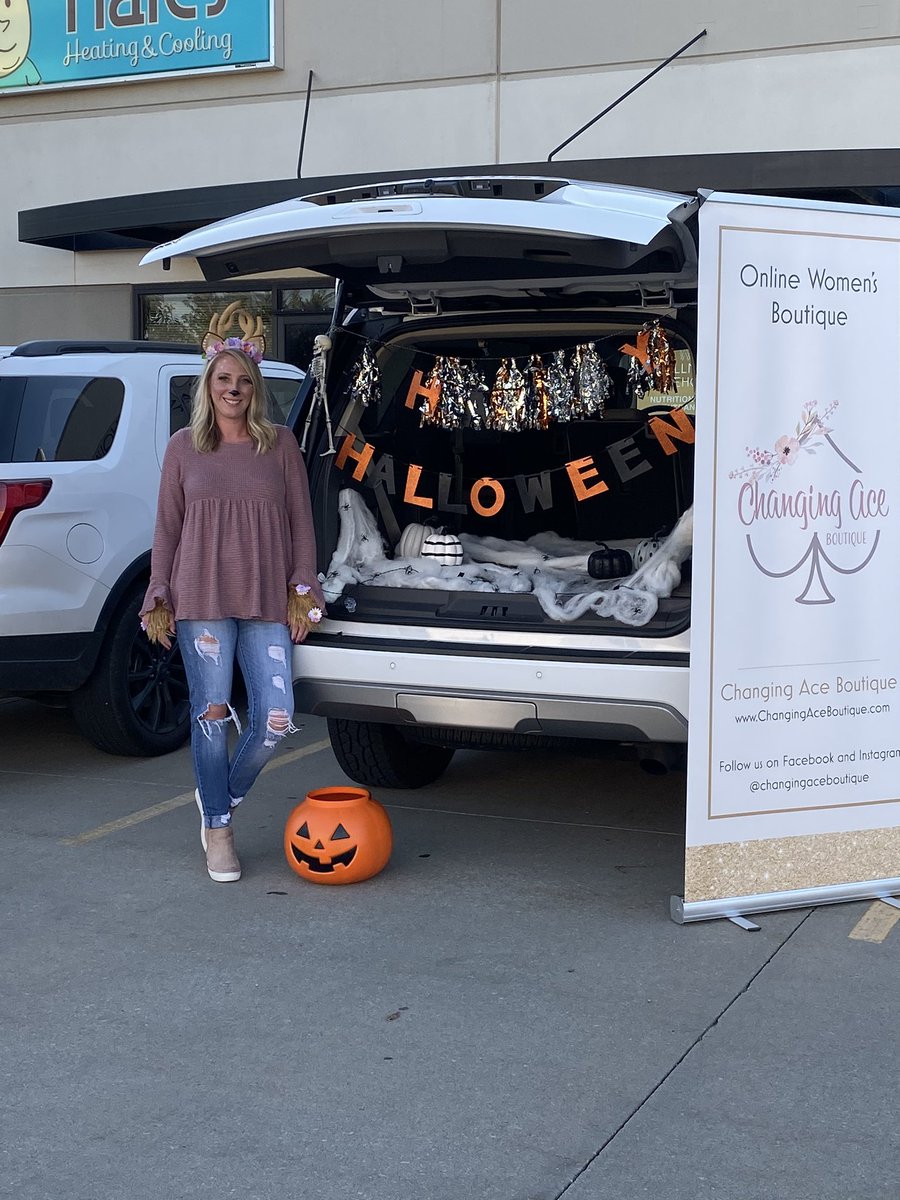 ChangingAce's tweet image. We had a blast at Fun Run Trunk or Treat. Be sure to check out our new arrivals tomorrow afternoon. changingaceboutique.com #TrunkOrTreat #SmallBusiness #kcboutique #onlineboutique