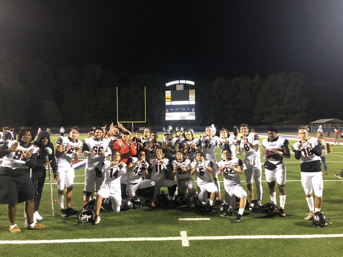 WarriorsCHS's tweet image. So proud of this group of Seniors! Picked up the “W” @ Woodstock for the first time since 2002! #WinnersWin