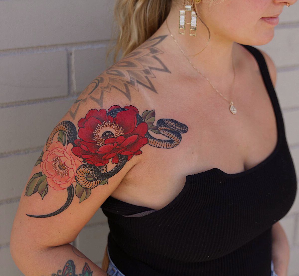 Yuuz flower and snake.