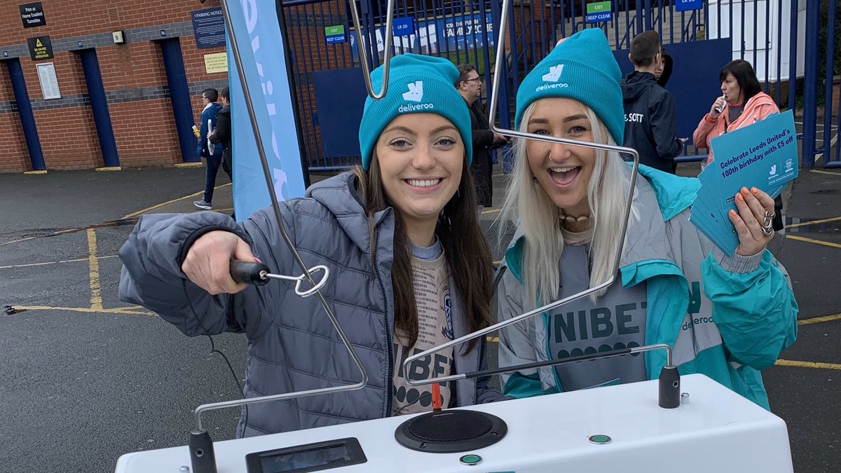 EllandRoad's tweet photo. Not down at Elland Road already? You’re missing out on @Deliveroo handing out free mini doughnuts! https://t.co/tI3aP9nCSw