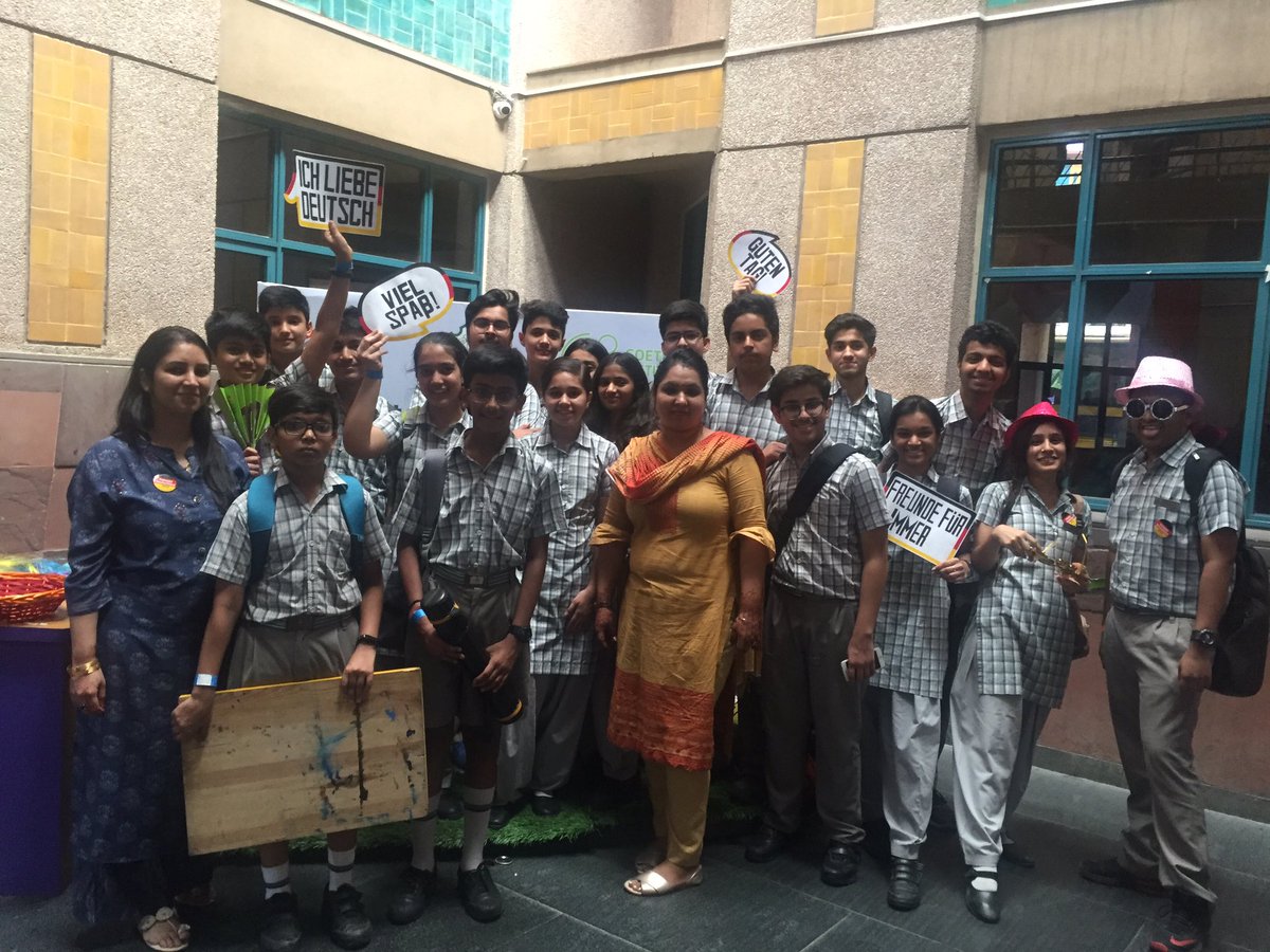 German learners at the #NamasteDeutschland event at DPS Gurgaon. Filled with workshops and competitions and fun and learning.. it was a great day for all.. @GI_worldwide <a href="/SunitaRajiv1/">Sunita Rajiv</a> <a href="/RawalBinny/">Binny Rawal</a> <a href="/SHIVALIAMIT/">SHIVALI CHAUDHRY</a> <a href="/pntduggal/">PUNEET DUGGAL</a> <a href="/y_sanjay/">Sanjay Yadav</a> <a href="/ashokkp/">Ashok Pandey</a> <a href="/dp_2211/">Dimple Puri</a>