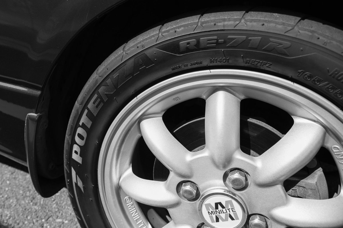 vip3_16aristo's tweet photo. 【友達募集】
ミラジーノ乗りの友達増えてほしいです！
静岡でミニライトスペシャルターボ 5MT乗ってます。フルバケにハマるの大好きお兄さんです。
内装剥がすのも大好きです❤️

大崩で座ってる事多めです笑

#ダイハツ乗りと繋がろう2019秋 
#ミラジーノ
#大崩 https://t.co/WpBzJS4zJP
