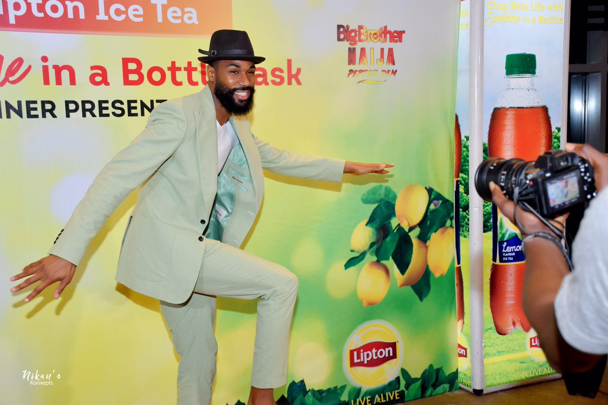 aireyys's tweet photo. Thank you @LiptonIceTeaNG for an amazing night! I had a blast meeting everyone, you guys sure know how to ‘chop Beta Life’ 😬🍹
#honeymoonbooked #iminvolved #sunshineinabottle https://t.co/cDiqWqvFeC