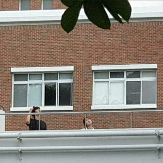 Paul Ahn & Lee Sung Kyung were spotted filming for "Romatic Doctor Kim 2"repost from  https://m.facebook.com/story.php?story_fbid=492975808216137&id=100025111665452cr. ｋ_ａｄｓｆａｎ #안효섭 #ahnhyoseop #leesungkyung #romanticdoctorkim2