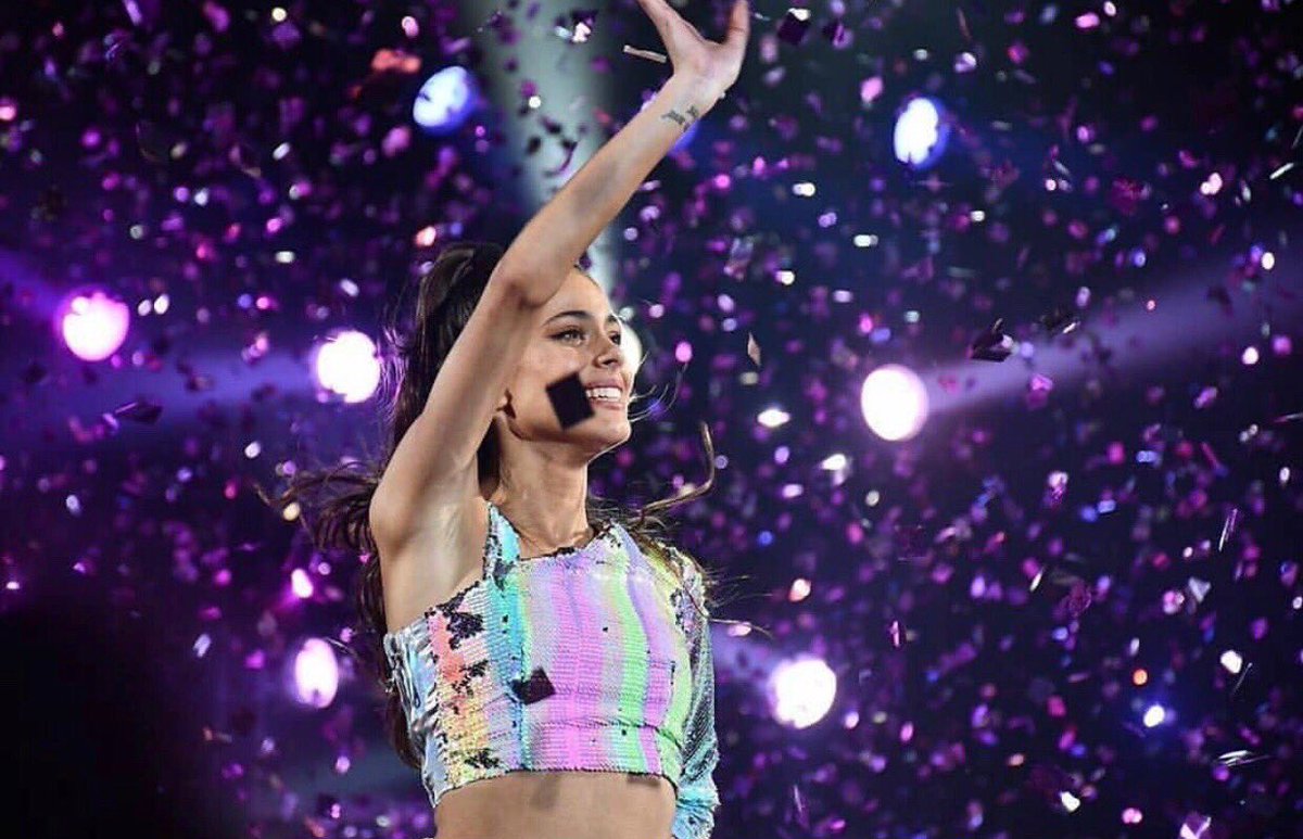 DarkTini's tweet photo. October 18: TINI performing in Buenos Aires #QuieroVolverTour [THREAD] https://t.co/H0xQHFzrxX