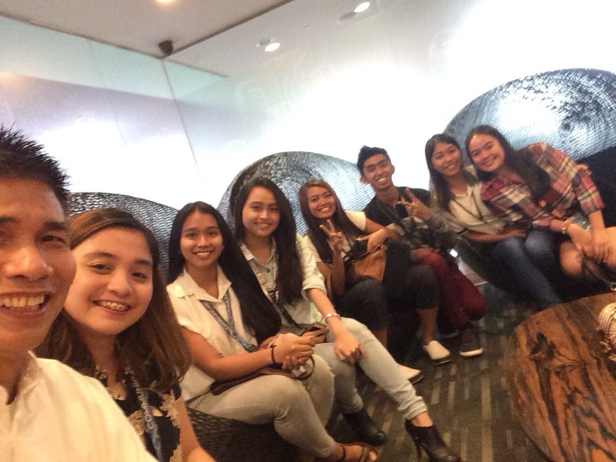 AdVocate2017_'s tweet photo. It has been a couple of years when these FEU students first met with Raoul Panes of @LeoBurnettMNL  #Learning #AdvertisingPractice https://t.co/UmGR3IBp3r