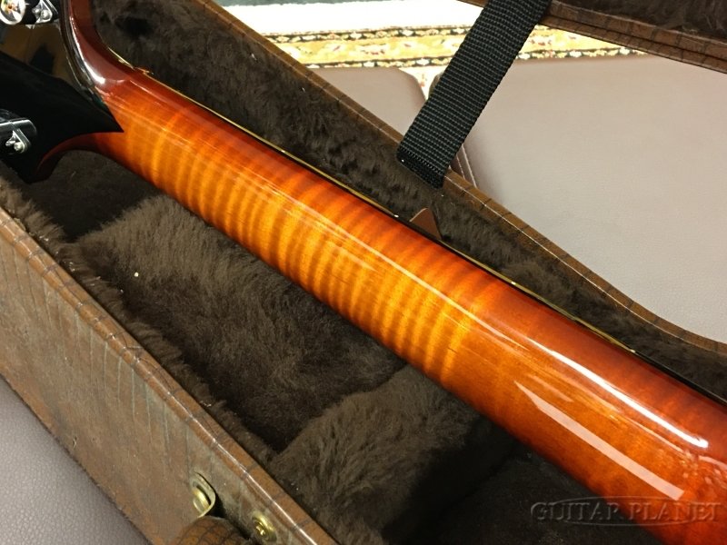 electric_gp's tweet photo. 【フルアコ&amp;ジャズギターフロア】

Victor Baker Model 16 -Sunburst- 中古品入荷！

遂に中古品が出ました！！しかも極上ウドマテリアル！！
コンディション良好で即戦力間違いなし！
お見逃しなく！！！

https://t.co/Q61ZvnbHpU

#ギタープラネット #Jazz #ジャズ #フルアコ #VictorBaker #箱物 https://t.co/VwpxNbtDHr