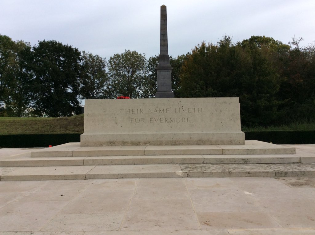 CHCHSLeeds's tweet photo. First stop was Essex Farm. Students read ‘In Flanders Field’ which was written in 1915 by John McCrae who served here as a surgeon #Battlefields2019 #Remembrance https://t.co/5pgT7k4Twe