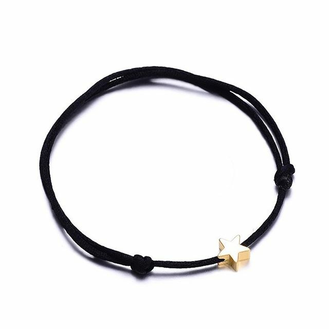 mademoiseletco's tweet photo. ⭐️ Bracelet Stella ⭐️
Existe en noir, Bordeaux, rouge ou jaune sur le site internet Mademoiselle et Cie (lien en bio).
.
 #bloggergirl #style #jewelry #styleoftheday #fashionblog #fashionaddict #jewels #jewelrygram #jewelryaddict #fashionjewelry #ilovejewelry #bijoux #mode #… https://t.co/lIuDWeNdQ7