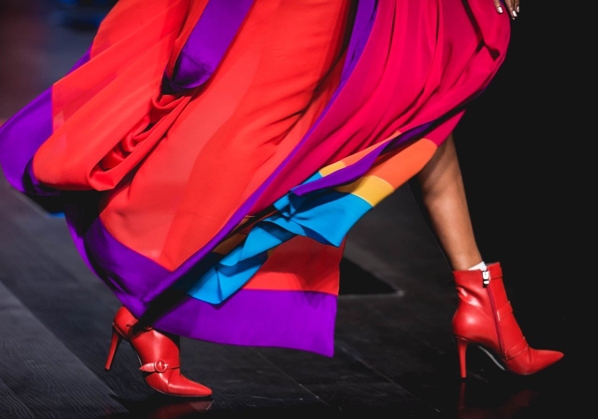 Naina's tweet photo. #ThrowBack Wendell Rodricks by Schulen Fernandes #LMIFWSS19 #FashionWeek #MadeInIndia https://t.co/ZCzTExs3rV https://t.co/Gj2QAgNor0