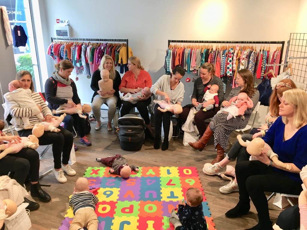 TheLittleLegsCo's tweet photo. We had a great start to our week at our #popupstore in #DickensYard #Ealing Our 2nd in-store event which was organised by @theealingmummy 👣We were so pleased to welcome Katherine from @babystepsx who taught 14 Mums essential #FirstAid skills👩‍⚕️👶 https://t.co/MUHAFeSZq7