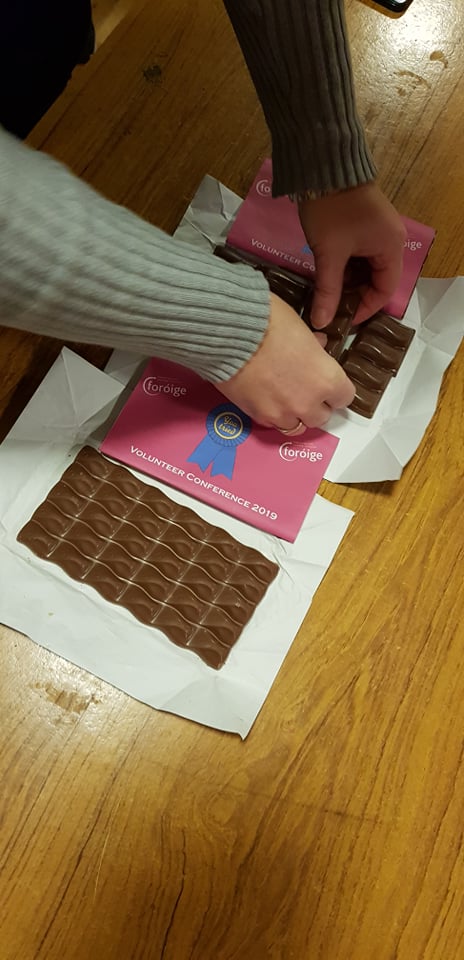 CKForoige's tweet photo. 2 Leaders who attended the 49th National Conference in Athlone last weekend managed to save the 'boobyprize' from the table quiz on Saturday Night.. and shared with the members this week... NOW THAT'S CUTE !!.....
@foroige #foroigevolunteers https://t.co/xCbO49SMIv