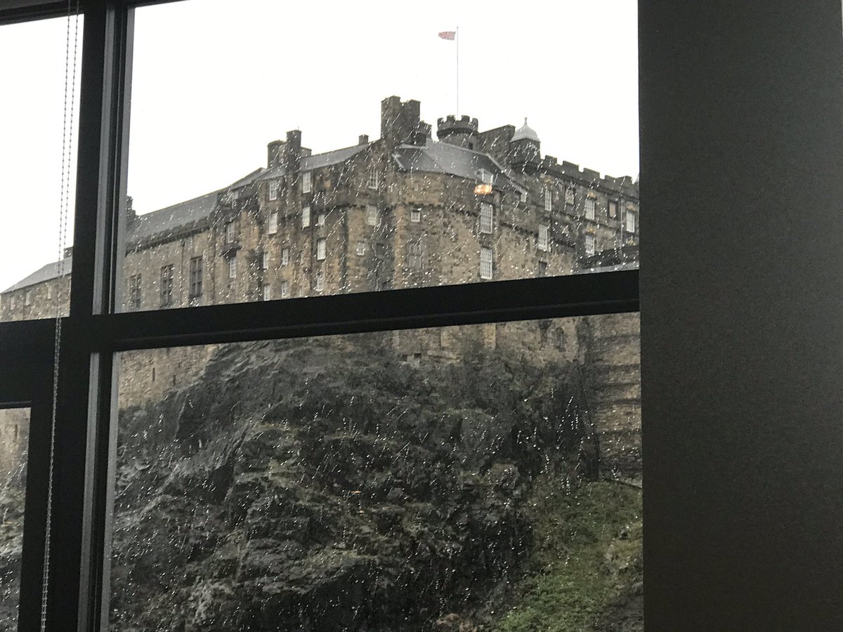 nofussgourmets's tweet photo. Great view of the castle. Starting the weekend with @SeedlipDrinks and some yoga.
Visit our profile and let us know which cocktails you thought were mavens, masterpieces, mavericks or mocktail! ๐ #ECW19 #ECW2019 #ECWTaster https://t.co/Qbzx4fY6us