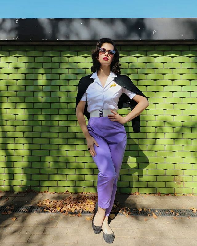 This look reminds me of Marty Maraschino from 'Grease'. She was always my favourite Pink Lady for her sense of style. 💗💄👄🍒
.
Who is your favourite 'Grease' character?
.
OUTFIT DETAILS
Capris: <a href="/ladykloves/">Lady K Loves</a>
Blouse: @prettyretroclothing
Cardigan: <a href="/freddi/">🇨🇦 Hello 🇨🇦</a>… ift.tt/2quiIa9