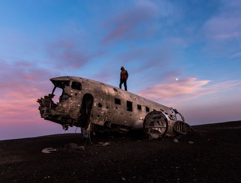 🛩 El avión fantasma que se estrelló en Islandia y triunfa en las redes sociales: elmundo.es/viajes/europa/…