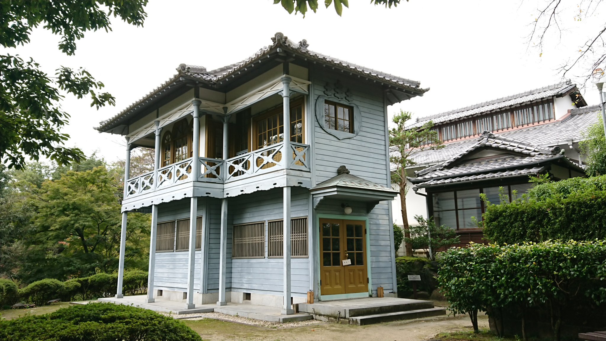 わんこ 今日の建築見学は豊田市のこじんまりとした洋館2邸 曇天の中 クサらずに行ったかいありました いずれも素敵な洋館でした 1枚目 旧井上家住宅西洋館 2枚目 旧豊田喜一郎邸 T Co B4cxiargmc Twitter
