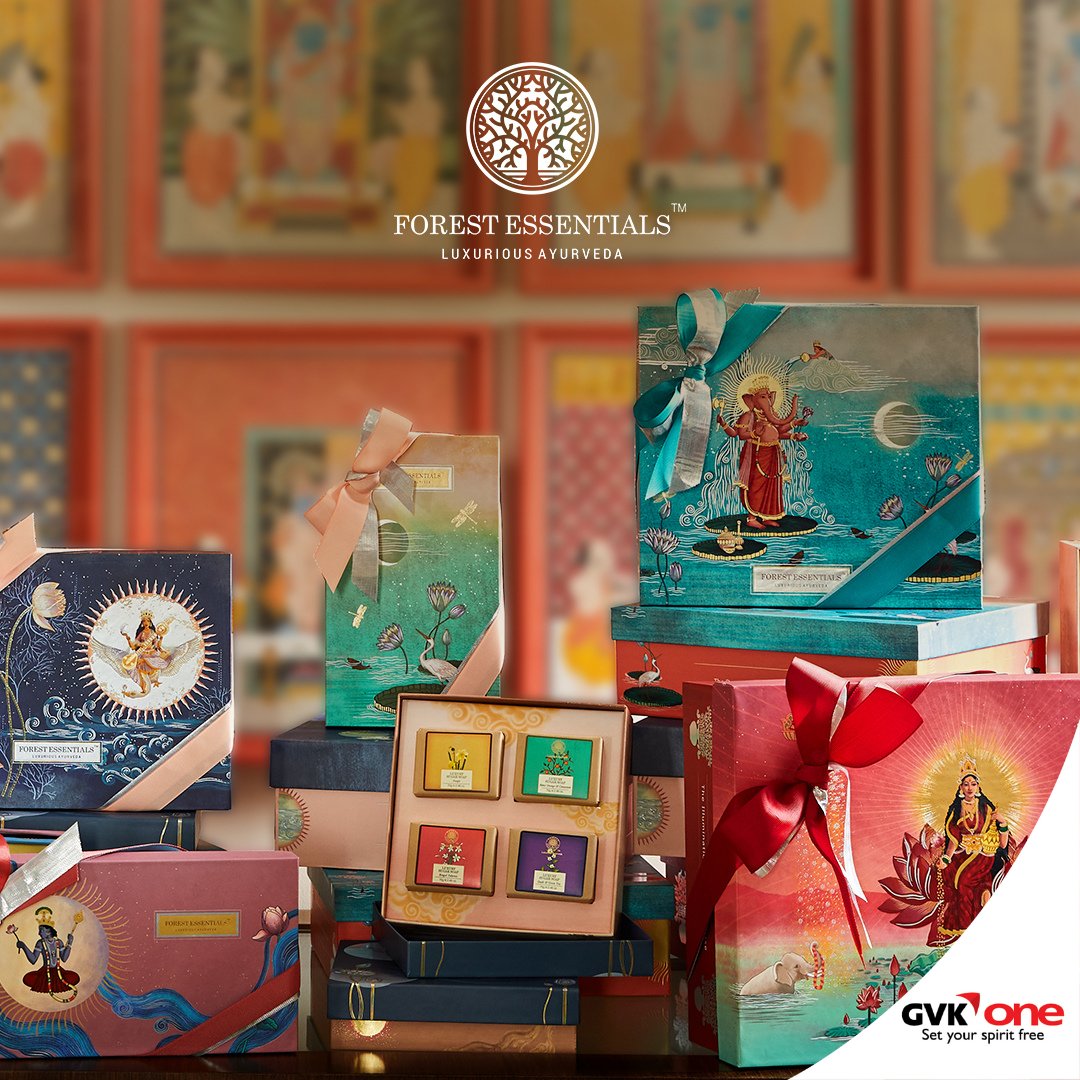 TheGVKone's tweet photo. This #FestivalOfLights, celebrate with timeless #Gifts that personify traditions.
Shop our new gifting collection in stores.
@forestessentials
#GVKOne #ForestEssentials
#Diwali #TimelessGifting #FEGifts #Gifting #FestiveSeason #IntrinsicallyIndian #LuxuryOfPurity #ShoppingMall https://t.co/0tq165Z0X2