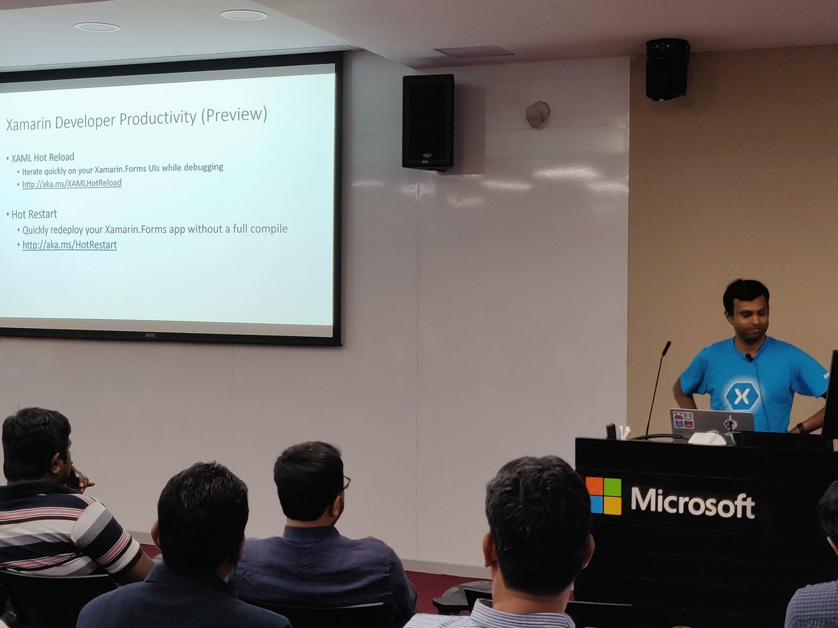 svswaminathan's tweet image. @prshntvc Talking about hot stuffs in #Xamarin at #dotnetconfblr