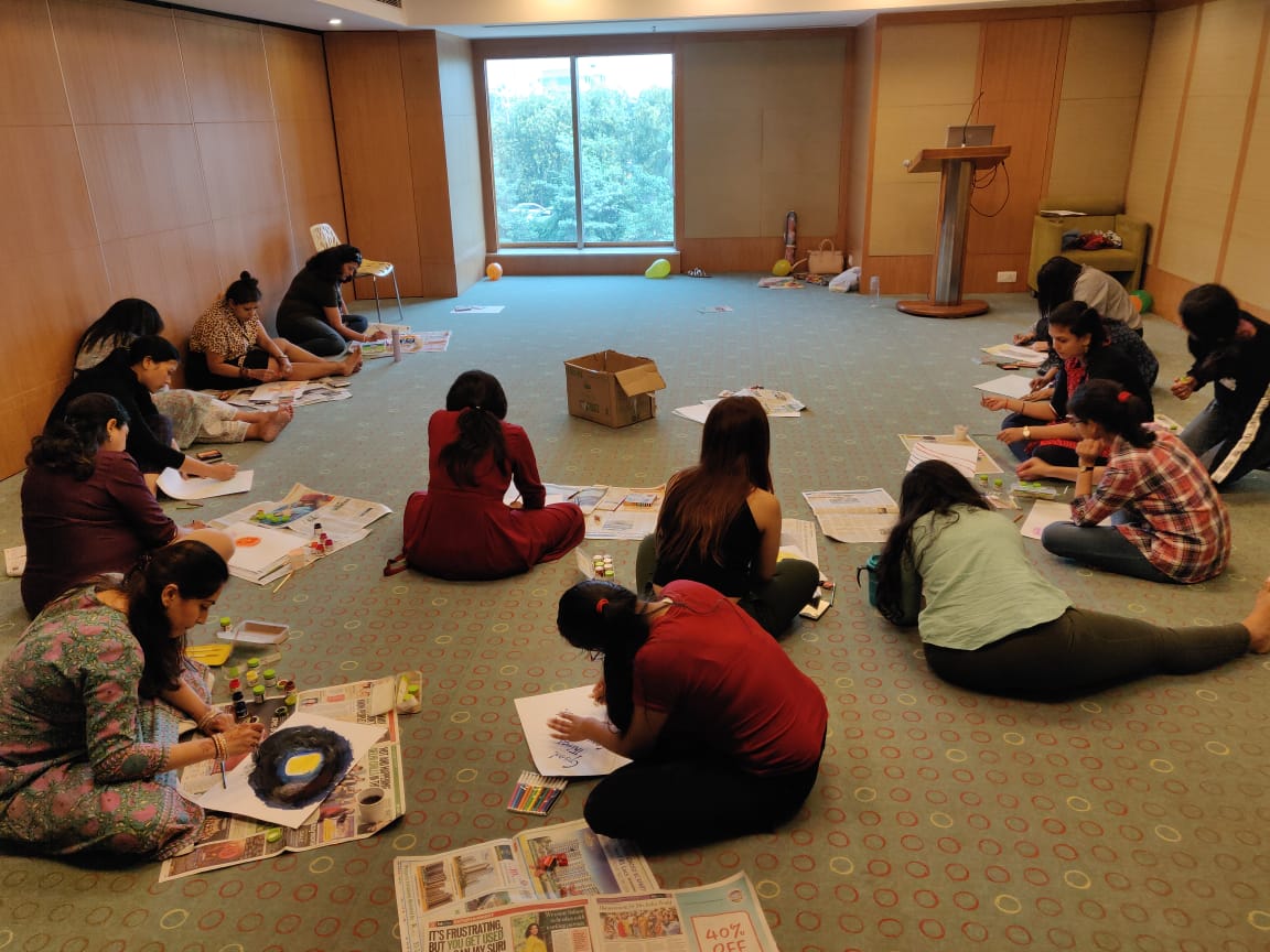 dr_samirparikh's tweet photo. #explorearttherapy
#arttherapy #workshop by @AditiKaul1 at @fmri_official .
#weekendvibes @fortis_hospital
#mindspace https://t.co/D5JPEiNd0b