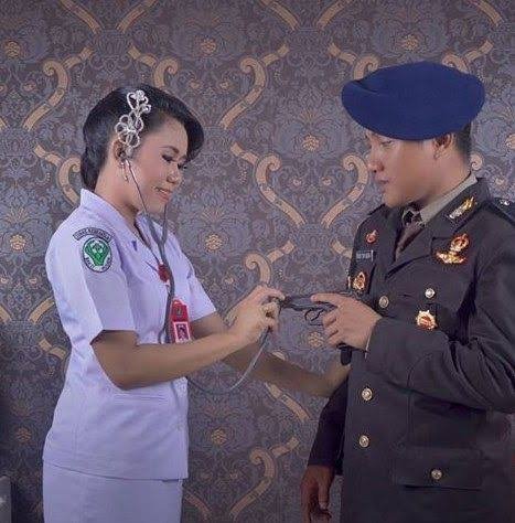 nikniko__'s tweet photo. Baru tau, pistol ternyata bisa demam. https://t.co/2QESjlqAjO