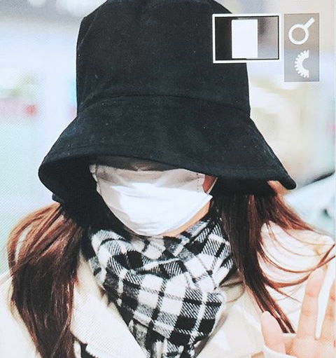 hhueidid's tweet photo. Please rest well and stay healthy bby. Im so saddd😭😭

#WeLoveYouJisoo https://t.co/x68y5RdhpK
