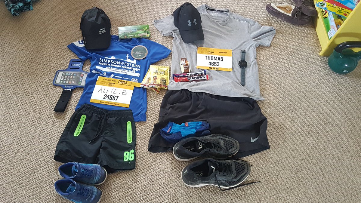 RLTrunning's tweet image. Me and my boy are ready for Auckland marathon tomorrow.
#Asics #Garmin #nikerunning #UnderArmour #RunTheCity #AucklandMarathon