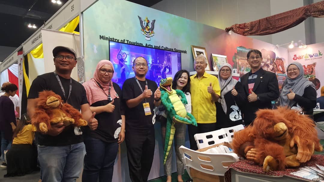 BESarawak's tweet photo. Lan Berambeh Anak Sarawak (LBAS) 2019 is what’s happening at MITEC KL. Join us maybe? Food, fun and cheers all round! 😉 #LBAS2019 #festival https://t.co/VSqNPZcTp0