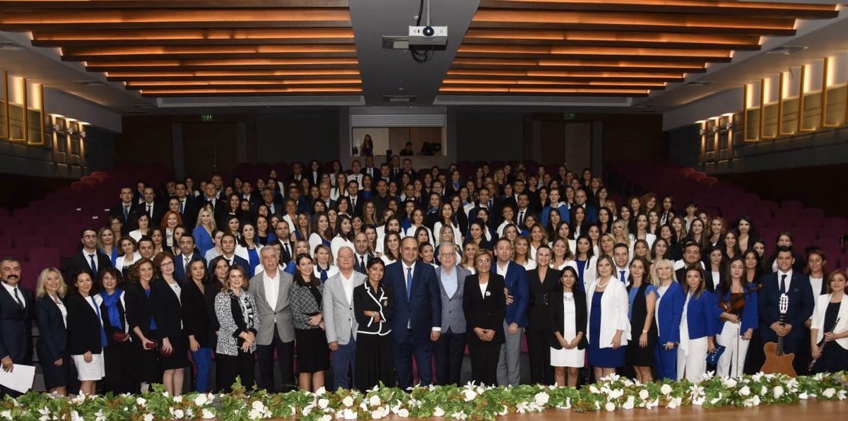 FPeynirciolu's tweet photo. Bilfen Antalya başarılarla dolu 🌟5🌟yılını geride bıraktı🏆Muhteşem  ekibe ve emeği geçen tüm idareci, öğretmen ve personele teşekkür ediyor, şu an duyduğumuz gururu daha nice başarılarla taçlandırmanızı diliyorum. https://t.co/J6CFqmmoON