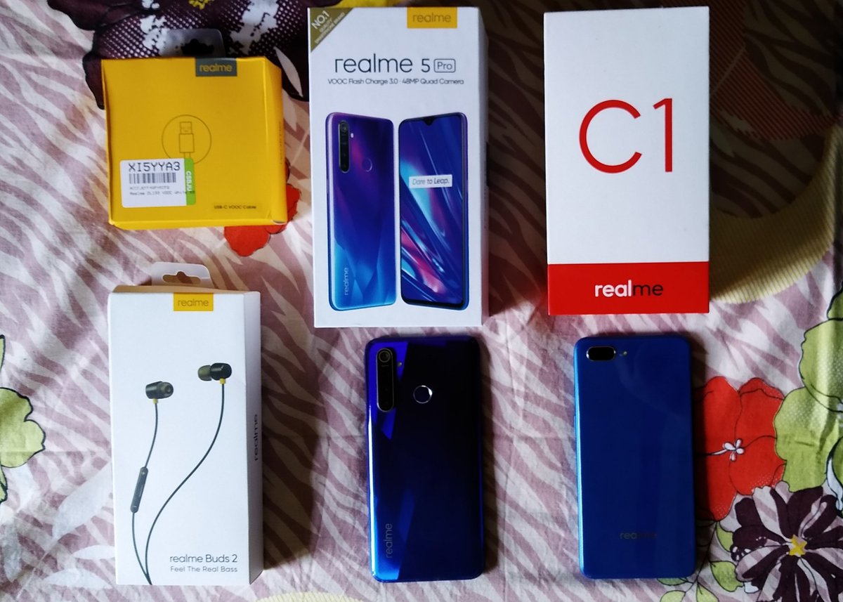 arpanexpress's tweet photo. @MadhavSheth1 My journey begin with Realme2 before 1 year,
Impressed with #realme my whole famlily using Realme devices & Realme Buds2 ❤️
spcially its camera,
Proud owner of Realme ❤️
I shared a picture & Screenshot,
#DareToLeap
#realmeFestiveMarathon #FirstMemoryWithrealme
@MadhavSheth1 https://t.co/wyzdvdloq4