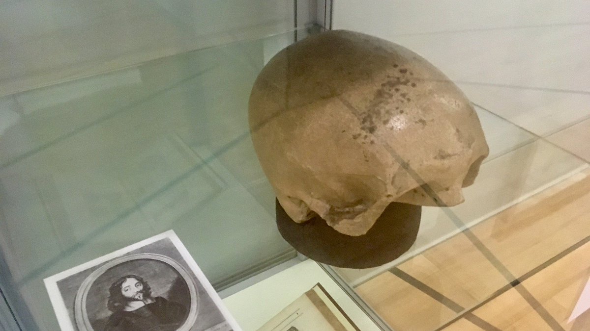 NorwichCastle's tweet photo. Sir Thomas Browne was born on this day in 1605 and died on this day in 1682. The Norwich physician, writer and polymath features in our current #LinesOfSight exhibition as described by WG Sebald in #RingsOfSaturn #SirThomasBrowneDay https://t.co/BSlkn3a2i1