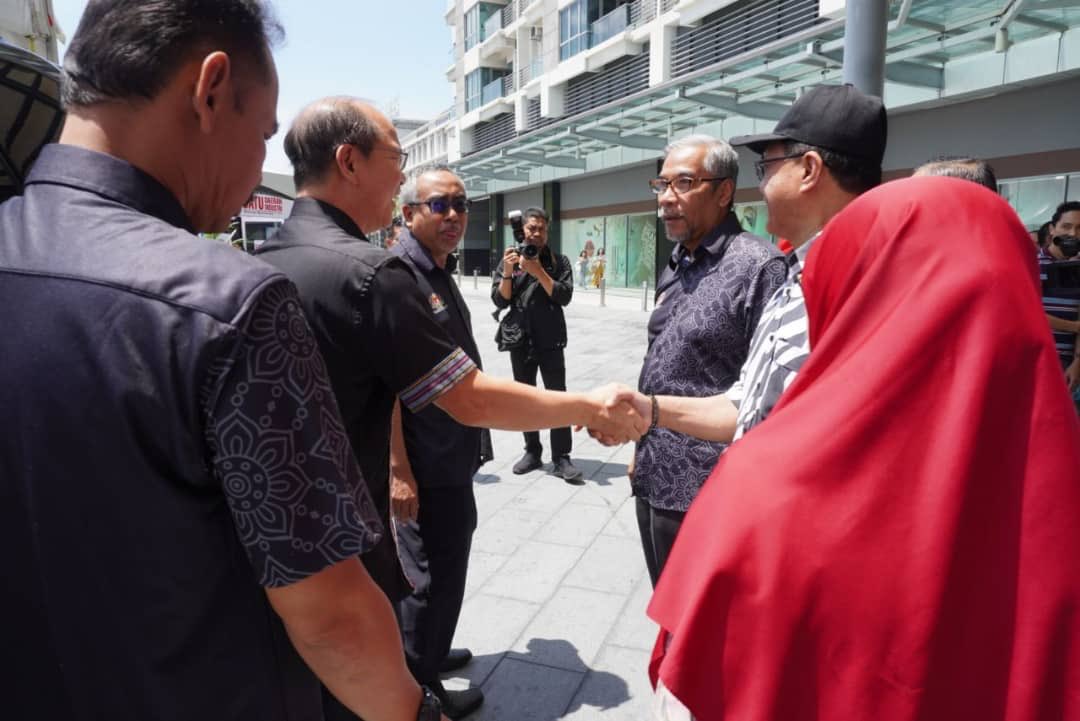 madiustangau's tweet photo. #UsahawanWiraEkonomi #KoperasiPemacuUsahawan tema Pelancaran Satu Daerah Satu Industri (SDSI) Peringkat Negeri Sabah yg saya lancarkan di Imagi, #KK bagi pihak YAB Ketua Menteri pada Jam11.30am pagi tadi. ⁦@MTISabah⁩ ⁦@MEDMalaysia⁩ ⁦@DIDRSabah⁩ #SabahIndustries https://t.co/cYErlYq4LT