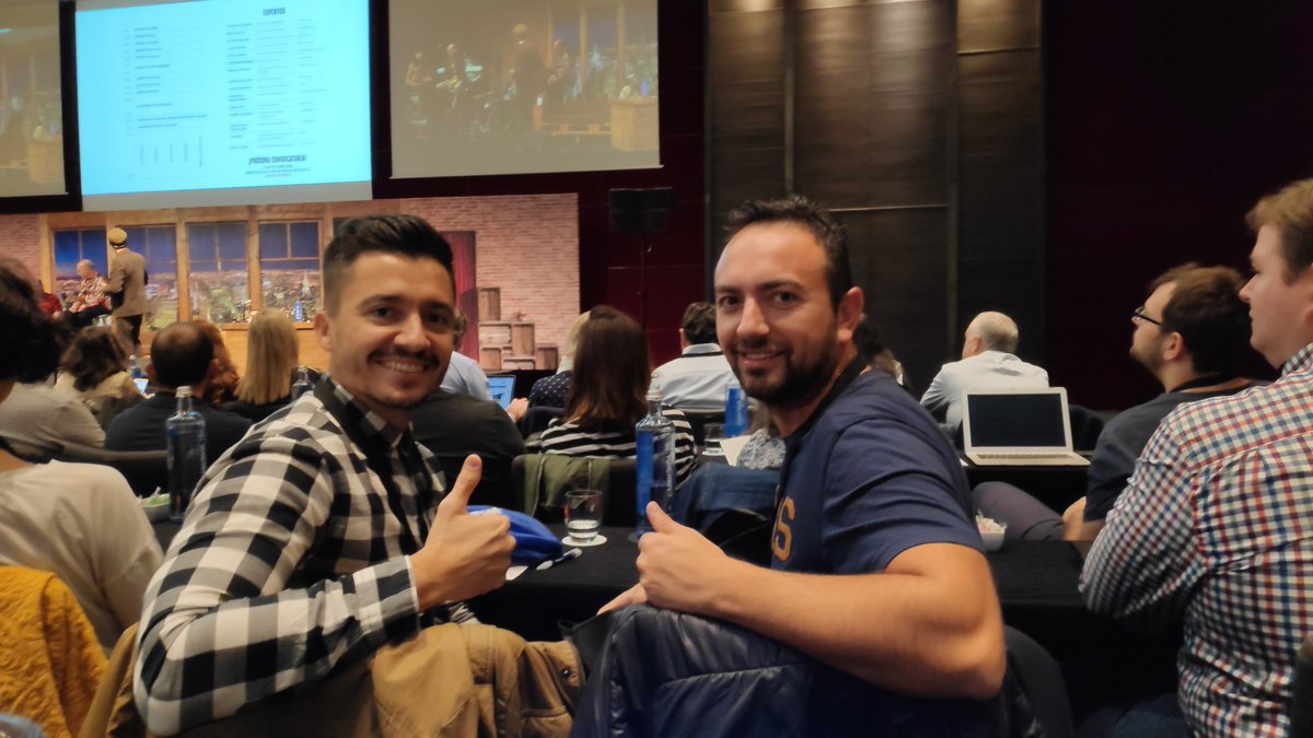 jonatanblog's tweet photo. Comenzamos! #EMO19 https://t.co/08z1yNLlA6