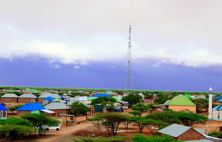 Fartunshow's tweet photo. Halkani waa dagmada  #marerguur
#Galmudug #soomaaliya   waxay  kamidatay  dagmoyinka hoos yiimada  #magalada #dhusmareb ee #casimada #galmudug 
Muudoyinkii  danbe waxa ay ku talab satay hormaro  kala duwan 

#Wariye #Fartuun #maxamuud #Ahmed #Fartuun #filsan https://t.co/AddTZFtaRc