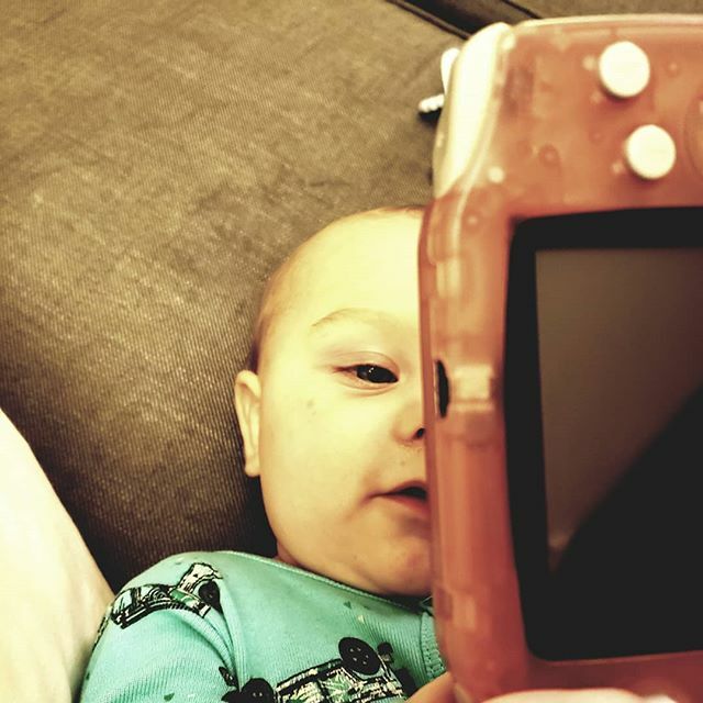 ThatDadZach's tweet photo. Henry found a new toy to chew on. 
#nintendofamily #nintendokids #gamingdads #geekfamily #strongdads #familytime #familylifestyle #thatdadzach #thatdadlife #familydinner #dadliferules #dadboddadvlog #familytimerocks #familiesofig #youtubefam #youtubecrea… https://t.co/w0tQq4BWjo https://t.co/kKi6bvVwBg