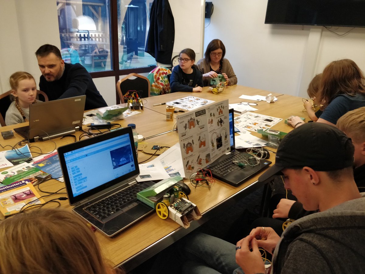 oggcamp's tweet photo. #KidsTrack well under way here @oggcamp @CodeClub @Ka81 @SparkPenketh :) Massive thank you to @microbit_edu for the donating #microbit πππ https://t.co/RpvOk9HPuo