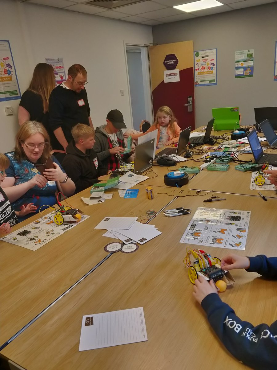 oggcamp's tweet photo. #KidsTrack well under way here @oggcamp @CodeClub @Ka81 @SparkPenketh :) Massive thank you to @microbit_edu for the donating #microbit πππ https://t.co/RpvOk9HPuo