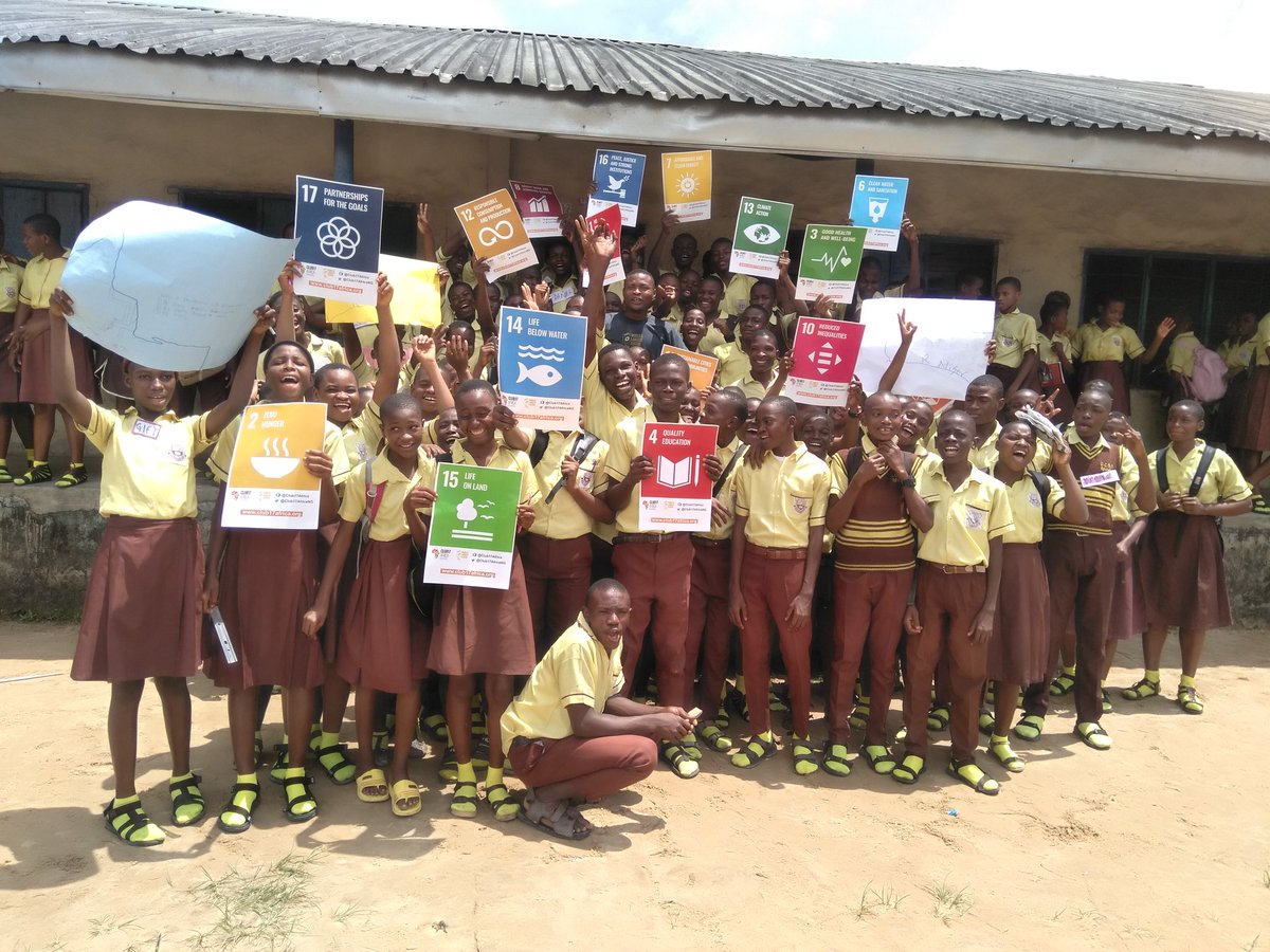 Reuben_66021's tweet photo. "This week, 500,128 children in Nigeria have been introduced to SDGs.
2470 volunteers were involved in the #SDGsActivation."
#SDGsActivationNG
#WLLActivationSummit
- Alison Bellwood, Global Director @TheWorldsLesson @WorldsLessonNG @TheGlobalGoals
@DEANinitiative @sdgsstories https://t.co/f8uNpZWB14