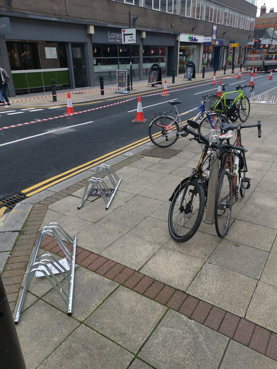 MartinPhipps13's tweet photo. Come support the trial pedestrianisation of #divisionst this weekend! Lots of extra room for pedestrians and bikes to walk and cycle and extra bike parking! #Sheffield #sheffieldissuper https://t.co/T79mB6lnRM