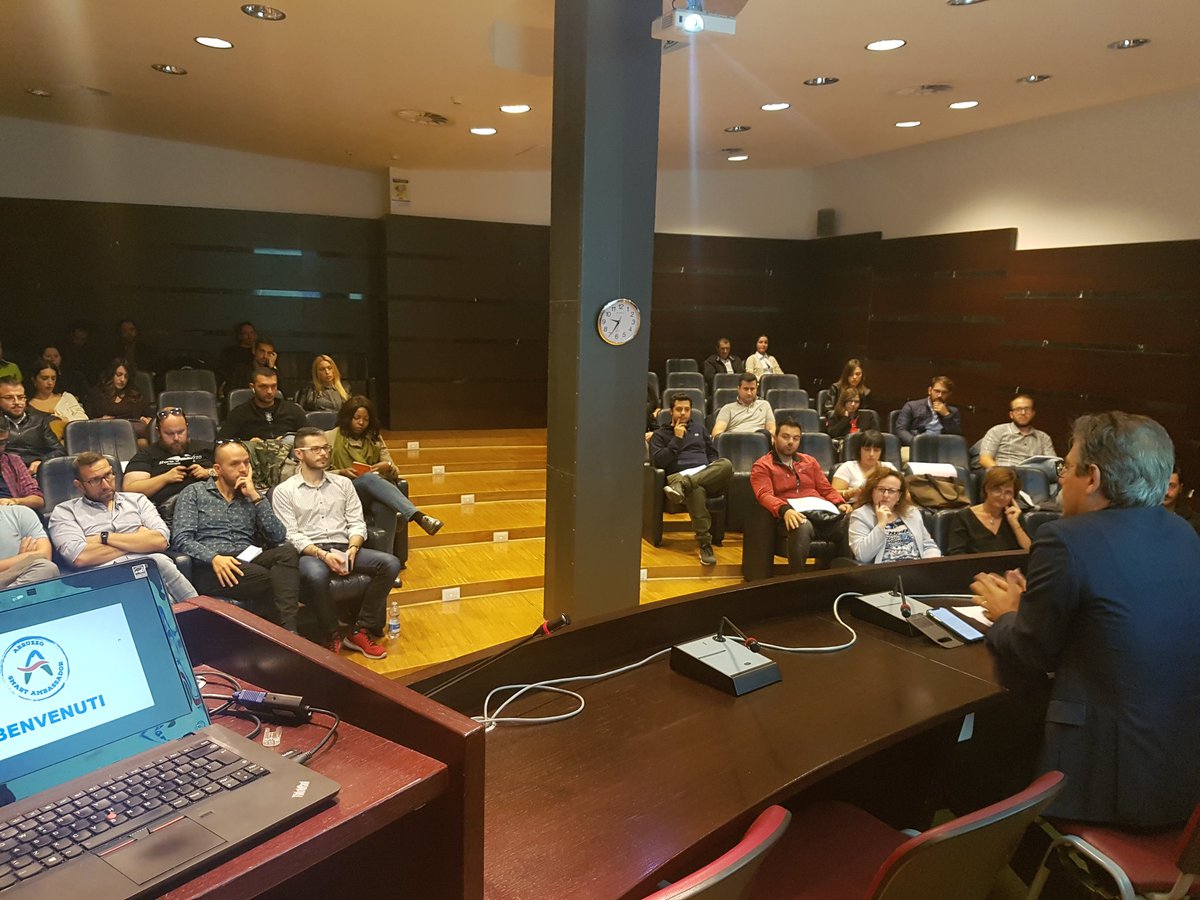 YourAbruzzo's tweet photo. Primo incontro operativo con gli #Abruzzosmartambassador per una narrazione condivisa delle bellezze della nostra regione.
#Abruzzo #turismo https://t.co/9ynuEM04v3