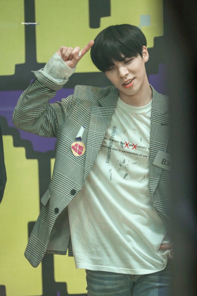 BeingJointed's tweet photo. 20190729 HQ

love you so much

#CIX #비엑스 #이병곤 #병곤 #BX #ByoungGon  #ビョンゴン #อีบยองกน https://t.co/KhEPPIV3hr