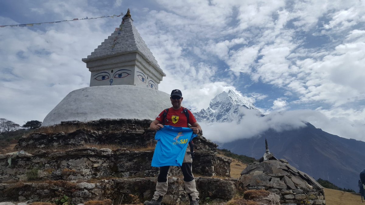 saf_zero's tweet image. Trekking hasta el Everest Camp de un socio de @saf_zero padre de una niña con SAF: en homenaje a los afectados por #TEAF 
¡¡¡GRACIAS!!! 👏👏👏