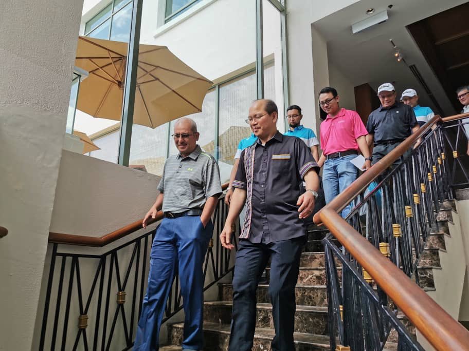 madiustangau's tweet photo. By Feb next yr PETRONAS will be operating the 2nd Floating LNG in Sabah. We welcome such move and we hope that job created will be given to Sabahan in our effort the high rate of unemployment in Sabah. I officiated the “Stakeholders Engagement” this afternoon. ⁦⁦@MTISabah⁩ https://t.co/51DMbIpKDK
