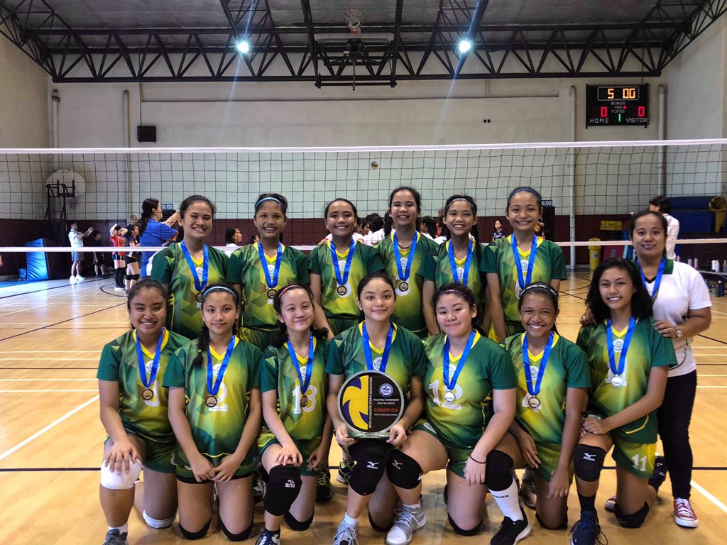 J U L I A Julia Andres Twitter