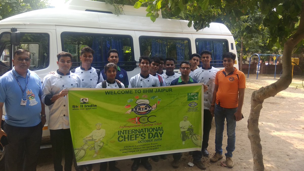 ajitfnb's tweet photo. Team is ready to receive Cyclothon from #IIHMDELHI TO #IIHMJAIPUR today promoting Health, Zero Hunger and #Sustainability headed by chef Bali.
Wish you all the best team
@IIHMHOTELSCHOOL
@subornobose @ChefPBali #myiihm #Hospitalityrocks #ocld @OberoiHotels #INDvsSA #Powerof10 https://t.co/EIrpVdc3oX