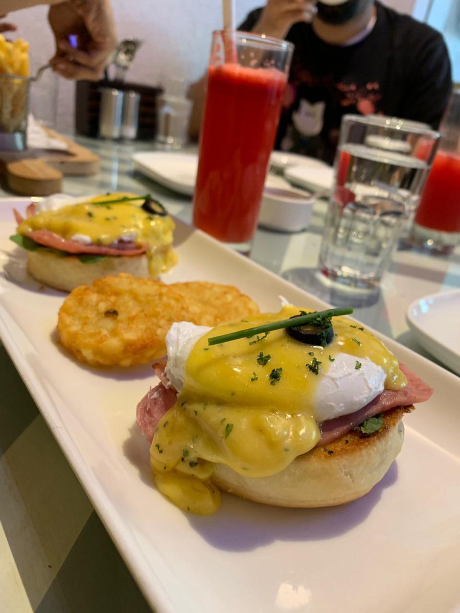 Rise and Shine Breakfast at Fable Cafe, Lokhandwala. bombayfoodies.wordpress.com/2019/10/19/ris…
