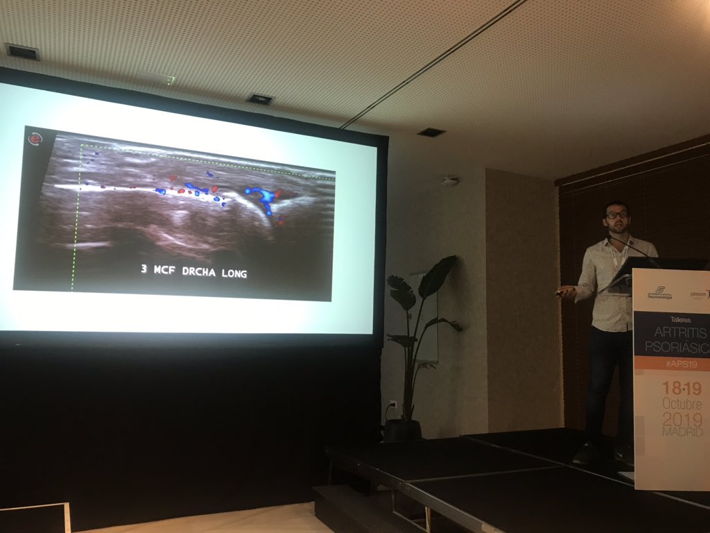 RaquelAlmodovaG's tweet photo. #APS19 Como la imagen nos ayuda en la enf psoriasica a nivel de diagnóstico precoz nos lo comenta el  Dr.Julio Ramírez: #Formación SER19 https://t.co/Pf2Ke3X6ew
