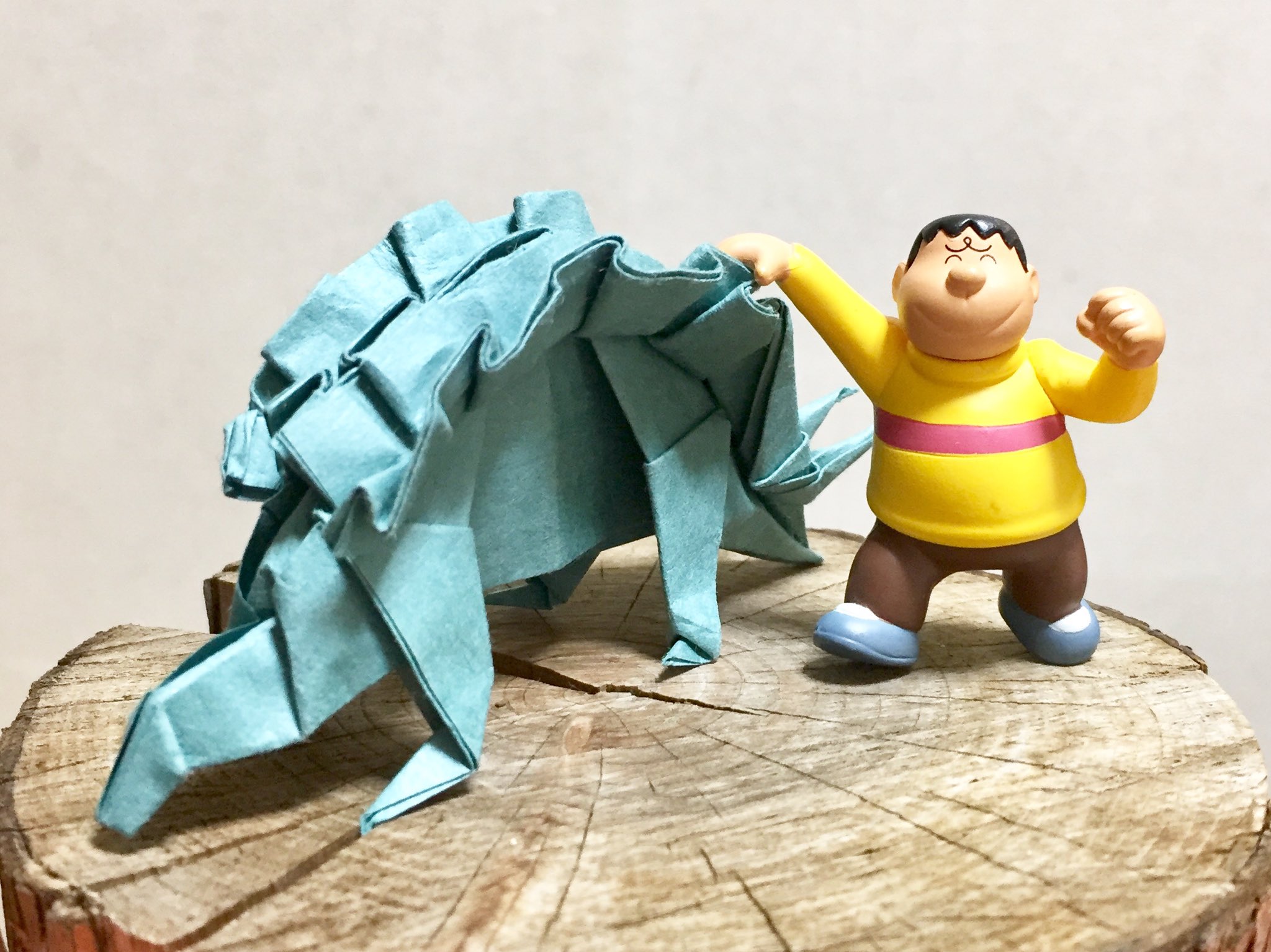 かかず ゆみ 心の友よ 一緒に踏ん張ろうぜ な武さん ド曜日 ごご５時からの ドラえもん まもなく始まりますよ Doraemon 折り紙 Origami 福井久男 ステゴサウルス 恐竜 Dinosaur 映画ドラえもん 新恐竜 折りましたその 4