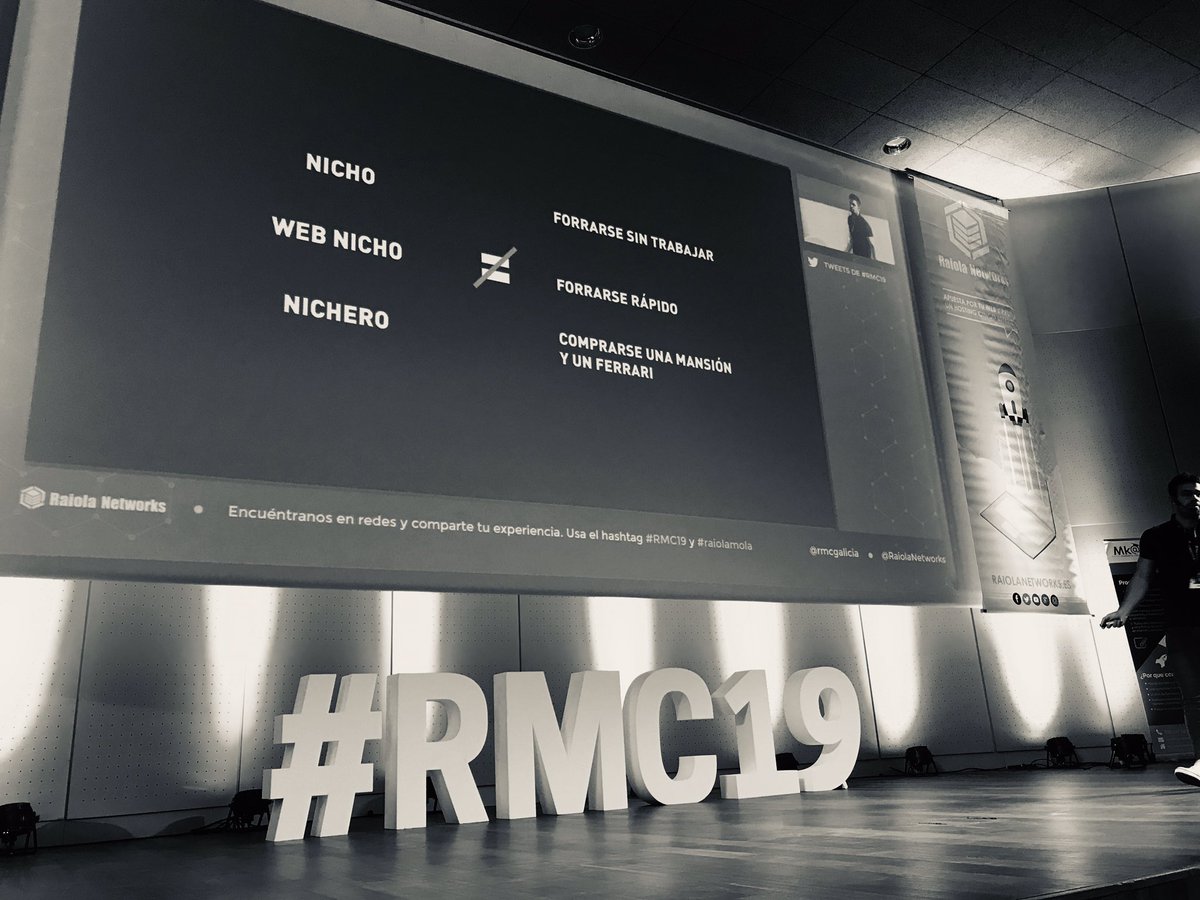 cinacio06's tweet photo. 🔥 @Lu1sma mostrando con ejemplos claros como encontrar un nicho rentable 😱
Ostras, este año si que me estoy enterando y mucho 🤣 Muy muy interesantes tips 👏
#raiolamola #RMC19 #seo https://t.co/bscCIIzay7